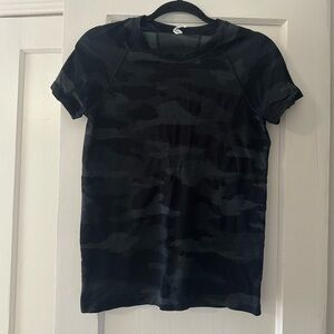 Athleta camo top